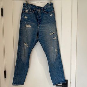Levi’s wedgie fit size 29 but fits like 27
